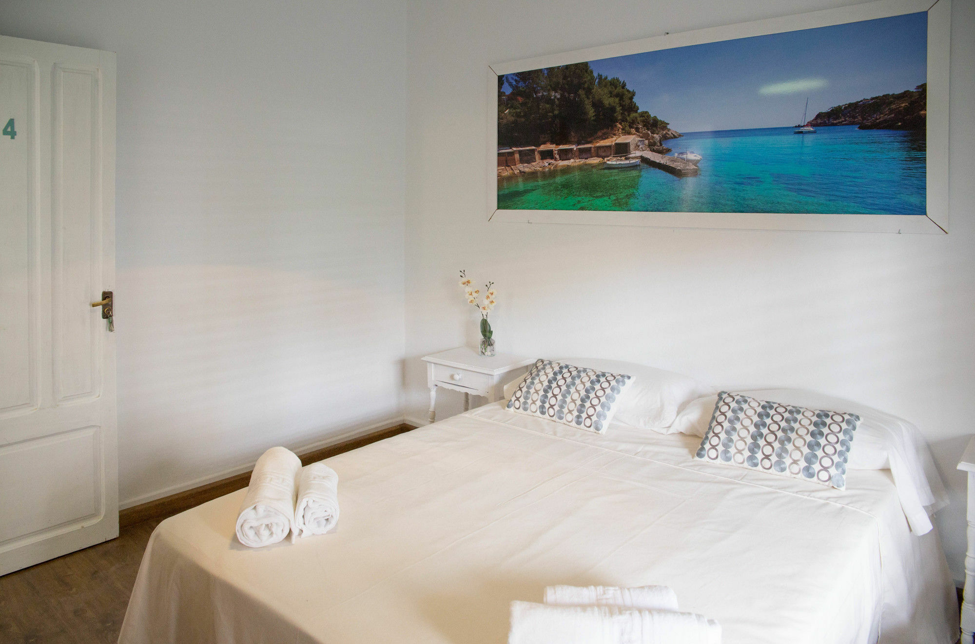 Guest House Ibiza San Antonio  Bagian luar foto